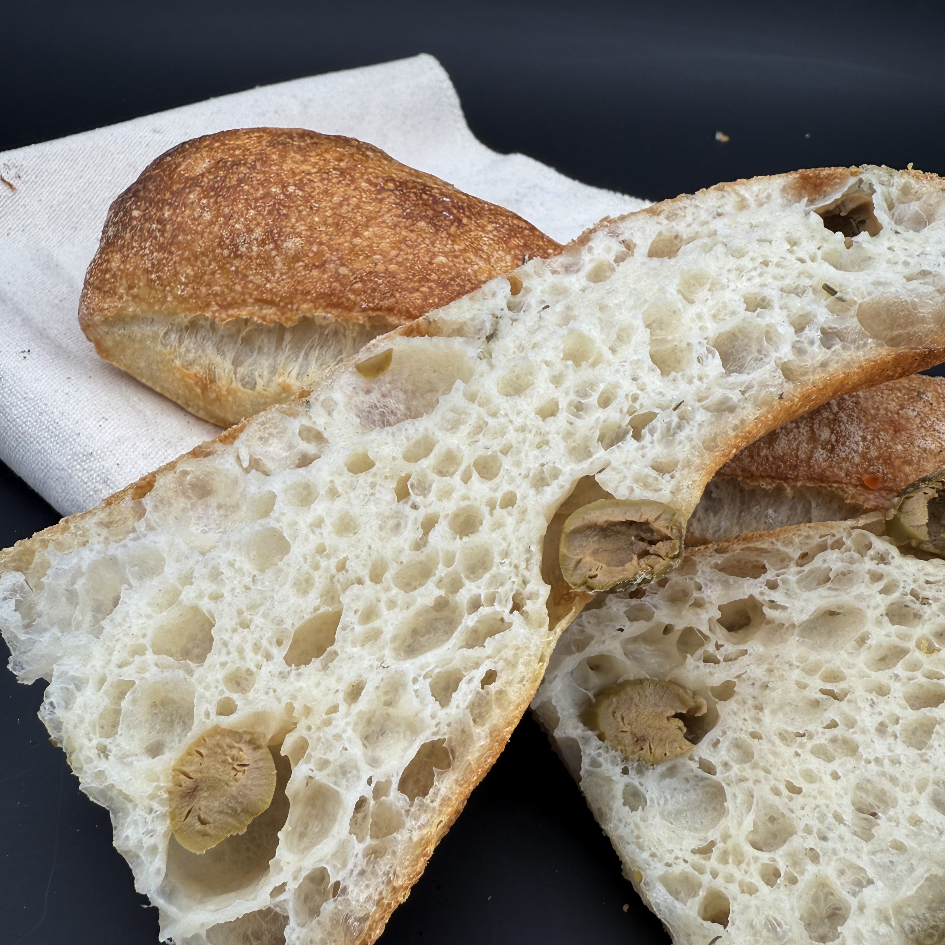 Pan de Cristal Olive